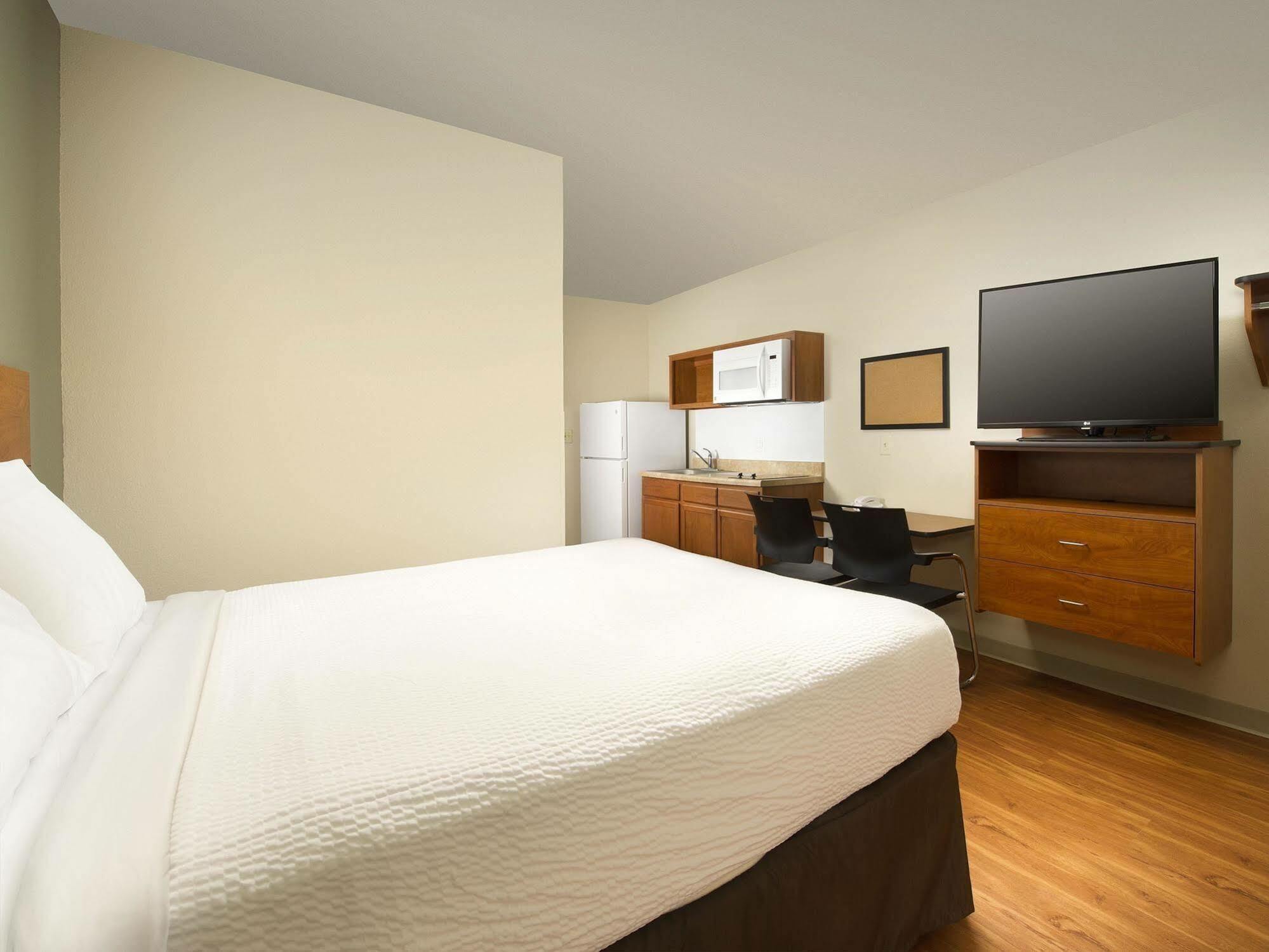 Woodspring Suites Louisville Southeast Forest Hills エクステリア 写真